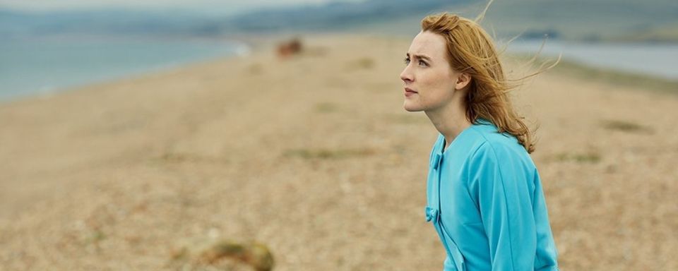 Erster Trailer zum lyrischen Liebesdrama "Am Strand" mit Saoirse Ronan