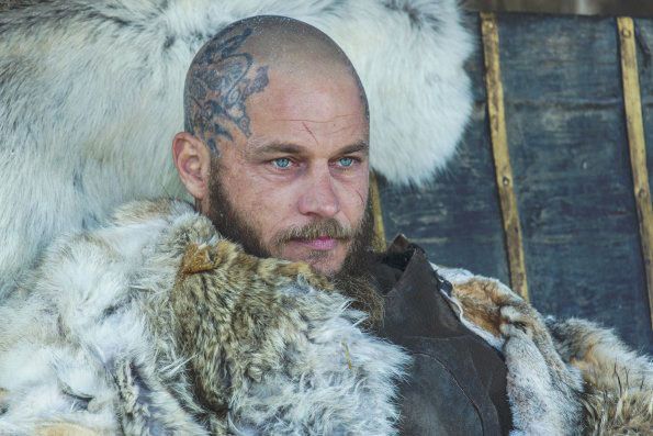 Vikings Vikings Bild Travis Fimmel 224 Von 442 FILMSTARTS De