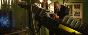 Erster Trailer zum Horror-Thriller "Fear Clinic": Freddy-Krüger-Mime Robert Englund als mörderischer Therapeut Erster Trailer zum Horror-Thriller "Fear Clinic": Freddy-Krüger-Mime Robert Englund als mörderischer Therapeut