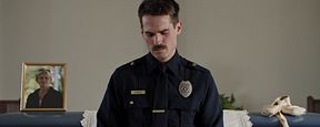 Im Trailer zur Tragikomödie "Thunder Road" dreht ein Polizist völlig durch Im Trailer zur Tragikomödie "Thunder Road" dreht ein Polizist völlig durch