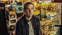 Malcolm ist wieder mittendrin: Trailer zum Horrorfilm "The Black String" mit Sitcom-Star Frankie Muniz Malcolm ist wieder mittendrin: Trailer zum Horrorfilm "The Black String" mit Sitcom-Star Frankie Muniz