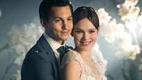 Romantik-Komödie mit Zeitschleifen-Twist: Trailer zu "Hello Again - Ein Tag für immer" Romantik-Komödie mit Zeitschleifen-Twist: Trailer zu "Hello Again - Ein Tag für immer"
