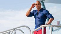 "Red Notice": Dwayne Johnson auf neuem Bild zum vielleicht teuersten Netflix-Film "Red Notice": Dwayne Johnson auf neuem Bild zum vielleicht teuersten Netflix-Film