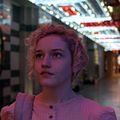 Bilder Julia Garner