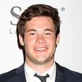 Bilder Adam Devine