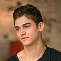 Bilder Hero Fiennes Tiffin