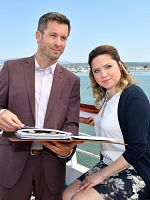 Poster der Kreuzfahrt ins Glück: Hochzeitsreise auf die Kykladen