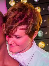 foto von Charlie Covell