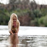 Bilder Emily Katherine Ford