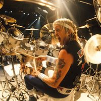 Bilder Nicko McBrain