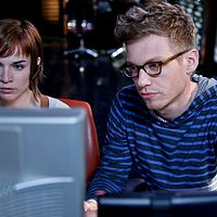 Bilder Renee Felice Smith