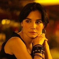 Bilder Martha Higareda