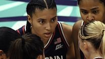 Bild von Dynasty: Die Insidergeschichte der UConn Huskies Trailer OmdU