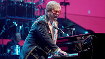 Bild von Elton John Live: Abschied vom Dodger Stadium Trailer DF
