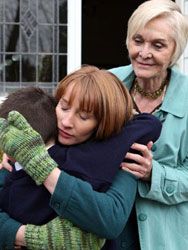 Poster der Serie Moving On Staffel 12