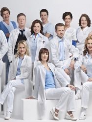 Poster der Serie Herzflimmern - Die Klinik am See Staffel 1