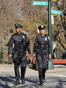 Poster der Serie NYC 22 Staffel 1