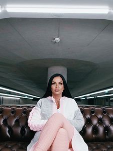 Poster der Serie Schwesta Ewa - Rapperin. Häftling. Mutter. Staffel 1