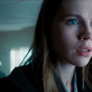 Bilder Sew Torn - Fäden des Verbrechens