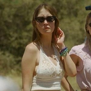 Bilder Violet Bennett