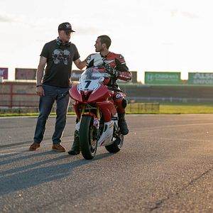 Bilder One Fast Move