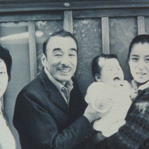 Bilder Die Familie mit dem umgekehrten Düsenantrieb - Crazy Family