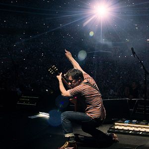 Bilder blur: Live At Wembley Stadium