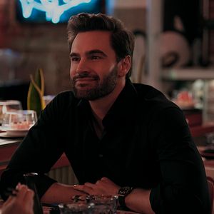 Bilder Tom Bateman