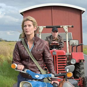 Bilder Nächste Ausfahrt Glück: Übers Ziel hinaus