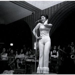 Bilder Googoosh - Made Of Fire