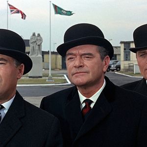 Bilder Agenten lassen bitten