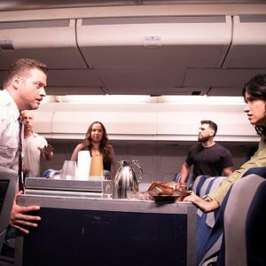 Bilder In Flight - Never Fly Alone