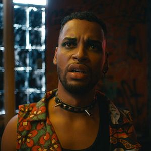 Bilder Rains Over Babel