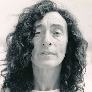 Bilder Yo - Love Is A Rebellious Bird