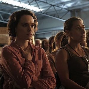 Bilder We Bury The Dead