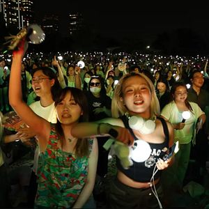 Bilder BTS Army: Forever We Are Young