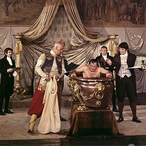 Bilder Die Gräfin und ihr Oberst