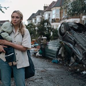 Bilder The End We Start From