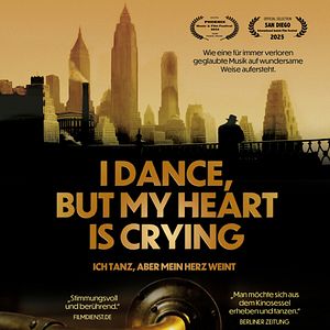 Bilder I Dance, But My Heart Is Crying - Ich tanz, aber mein Herz weint