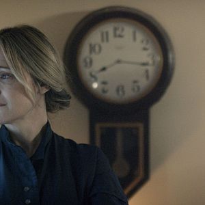 Bilder Among Wolves - Geächtet und gefürchtet