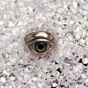 Bilder Reflection In A Dead Diamond