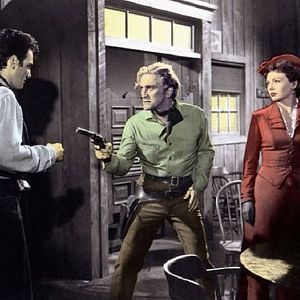 Bilder Mit stahlharter Faust