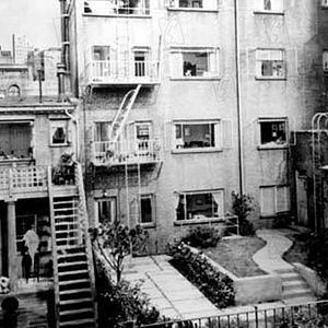 Bilder Das Fenster zum Hof