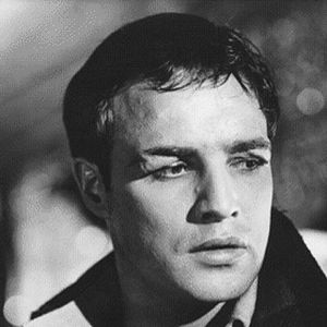 Bilder Die Faust im Nacken