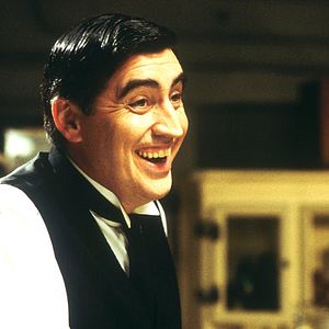 Bilder Alfred Molina
