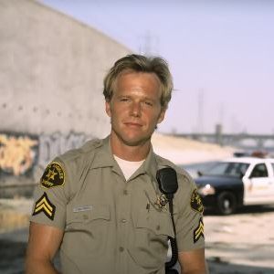 Bilder 10-8: Officers on Duty