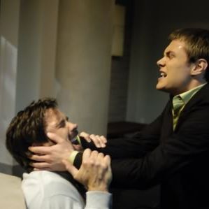 Bilder Patrick John Flueger