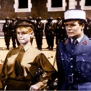 Bilder Babette zieht in den Krieg