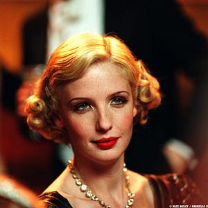 Bilder Lady Henderson präsentiert