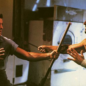 Bilder Mit stählerner Faust